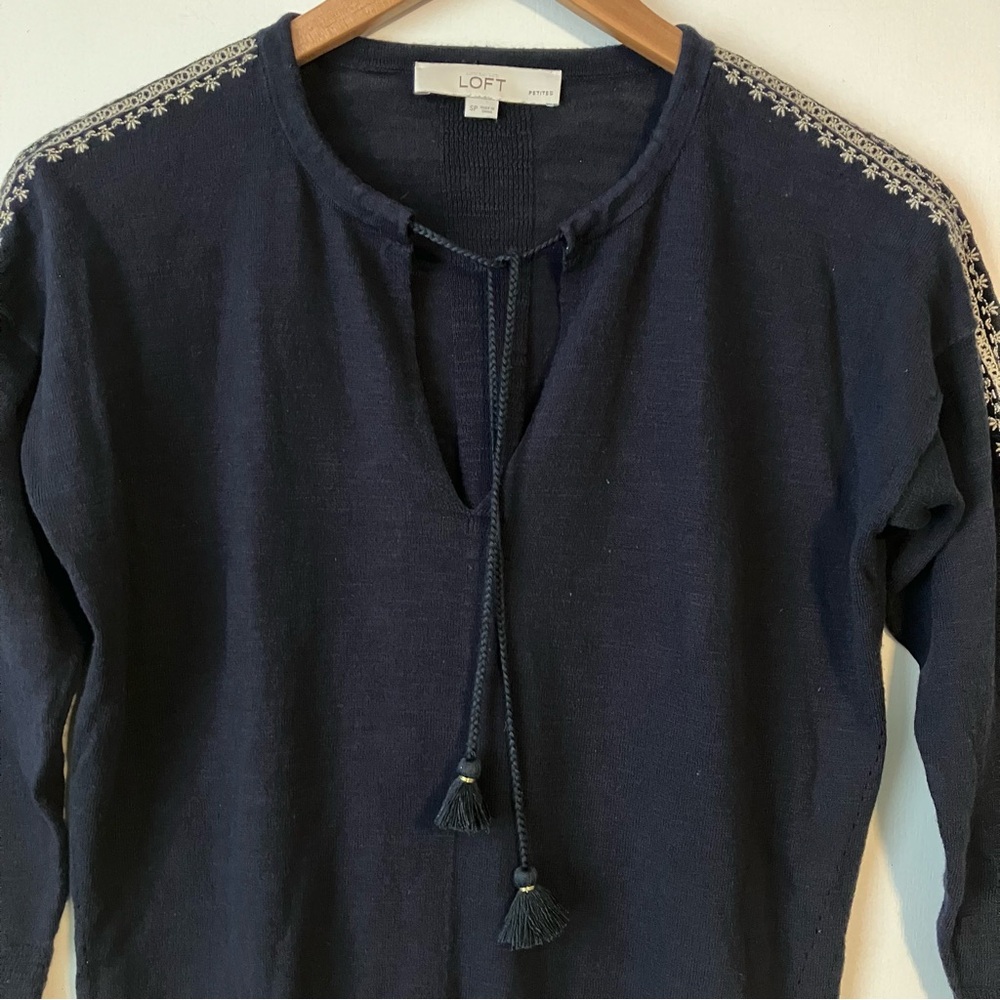 LOFT Lightweight Knit Pullover Top Boho Tassels Embroidered…
